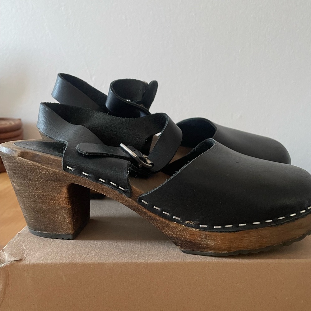 Lotta From Stockholm Black Leather Clog Mules - Picture 2 of 3